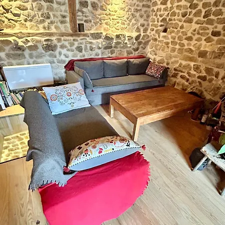 Du Mont Mentes Prázdninový dům Lachapelle-Graillouze